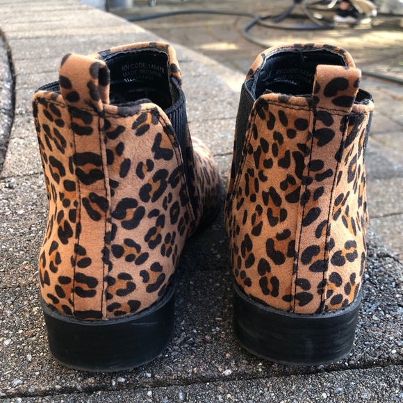Primark Suede Cheetah-print ankle boots - Picture 8 of 8